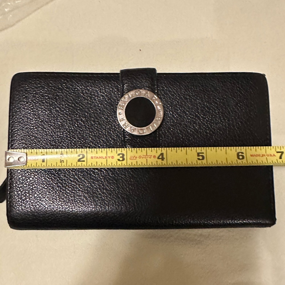 BVLGARI black leather wallet. GUC. Snap and zippers work. 8 credit card slots - Picture 13 of 16